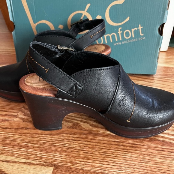 BOC Women's Black Slingback Clogs - Picture 3 of 8